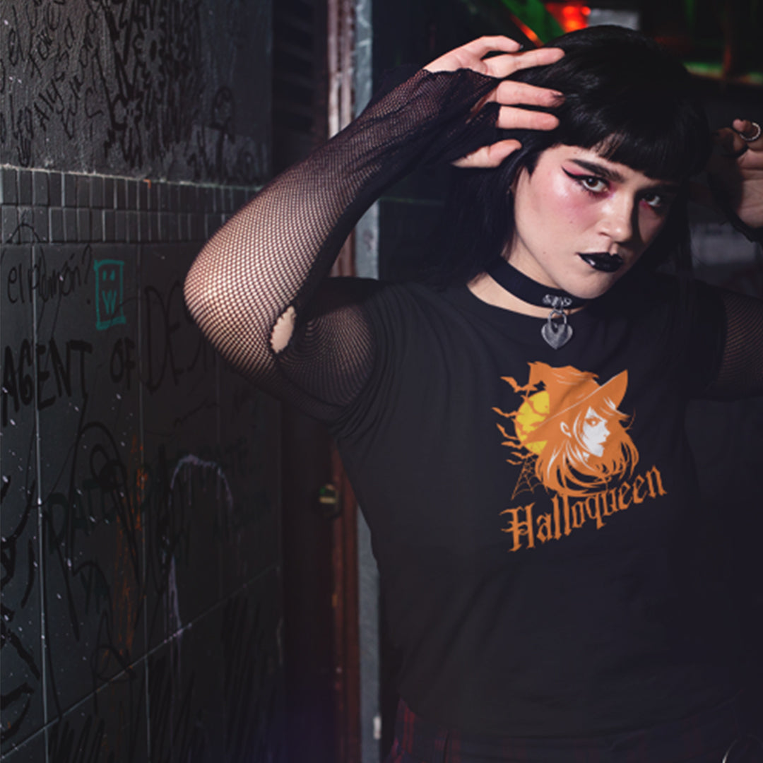 Halloqueen Witch T-Shirt: Sassy Halloween Queen Tee with Vintage Retro Design - T-Shirt