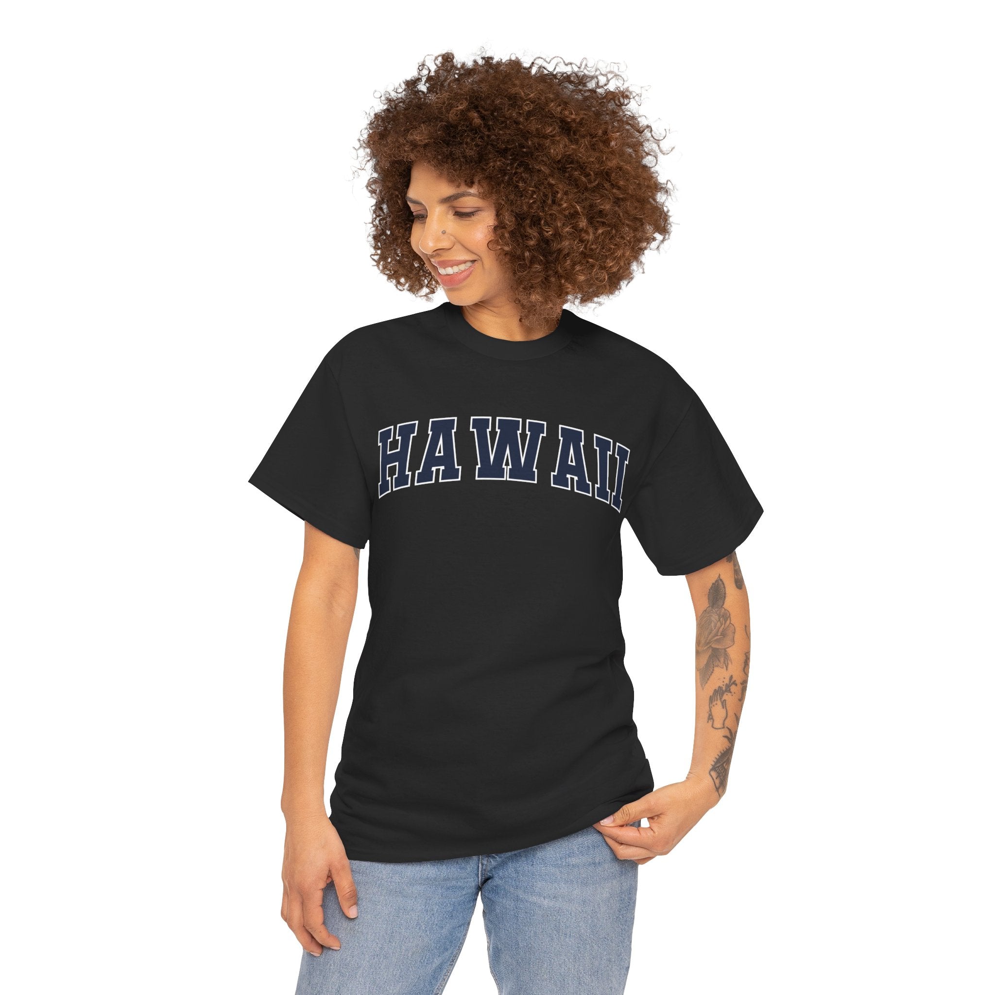 Hawaii Vintage Varsity Unisex T-shirt - T-Shirt